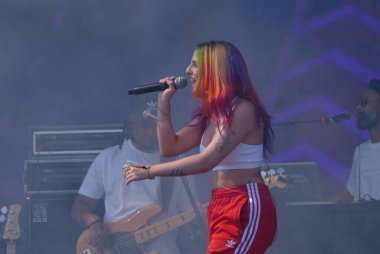 Rapçi Rashid, Brezilya 'daki Lollapalooza 2023 Müzikal Show' da gösteri yapıyor. 26 Mart 2023, Sao Paulo, Brezilya: Rapçi Rashid, Brezilya 'nın Sao Paulo şehrinde 10. Lollapalooza 2023' te Budweiser sahnesinde canlı performans sergiledi (26).)