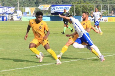 Amazoense Futbol Şampiyonası: Amazonlara karşı Nacional. 1 Nisan 2023, Amazona, Manaus, Brezilya: Carlos Zamith stadyumunda tartışmalı bir hareketle, Amazonlar ve Nacional Cumartesi günü 0-0 berabere kaldılar (01))