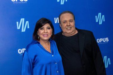 Roberta Miranda Sao Paulo 'da canlı performans sergiliyor. 01 Nisan 2023, Sao Paulo, Brezilya: Brezilyalı şarkıcı Roberta Miranda ve Jose Augusto, Vibra Sao Paulo 'nun sahnesinde ilk kez Romantik Turneye çıktılar.)