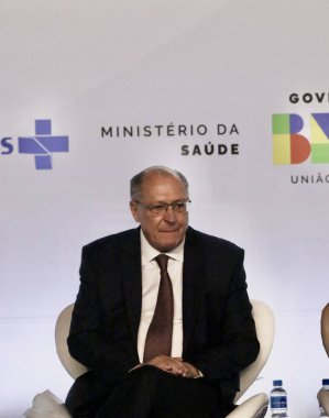 (CEIS Sağlık Ekonomik Endüstriyel Kompleksi Yönetim Grubu 'nun yeniden inşası. 3 Nisan 2023, Brasilia, Federal Bölge, Brezilya: Sağlık Bakanı, Nisia Trindade ve Brezilya Başkan Yardımcısı Geraldo Alckmin