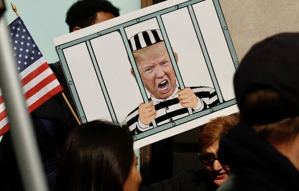 Donald Trump Elhagyja Trump Tower Manhattani Büntetőbíróság New York Ban — Stock Fotó