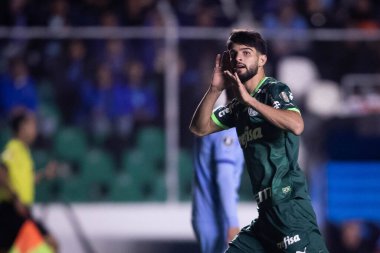 Bolivar ve Palmeiras arasındaki Libertadores Kupası. 5 Nisan 2023, La Paz, Bolivya: Bolivar taraftarları Bolivar ile Palmeiras arasında oynanan Conmebol Libertadores futbol maçında, 5 Nisan Çarşamba günü Hernando Siles Stadyumu 'nda oynanan ilk etapta Bolivar taraftarları