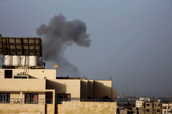 Bombardeio Alvos Pertencentes Facções Palestinas Gaza Abril 2023 Gaza Palestina — Fotografia de Stock