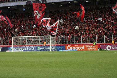 Paranaense Futbol Şampiyonası: Atlhetico Halkla İlişkiler FC Cascavel 'e karşı. 2009 Nisan, 2023, Curitiba, Parana, Brezilya: Atlhetico Paranaense takımı 2023 Paranaense Futbol Şampiyonası rövanş maçında şampiyon unvanını kutluyor. 