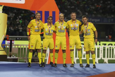 Paulista Futbol Şampiyonası Finali Palmeiras, Agua Santa 'ya karşı. Palmeiras, 9 Nisan 2023 tarihinde Sao Paulo 'da yapılan 2023 Paulista Şampiyonası finalinde Agua Santa' ya karşı oynanan rövanş maçında şampiyonluğu kutluyor.