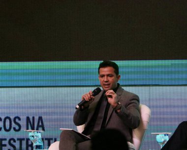 ABDIB Forum 2023, Brasilia-Paneli Altyapı ve Yeniden Sanayileştirme. 12 Nisan 2023, Brasilia, Federal Bölge, Brezilya: Altyapı ve Yeniden Sanayileştirme Paneli - Endüstriyel Kalkınma, Yenilik Bakanı