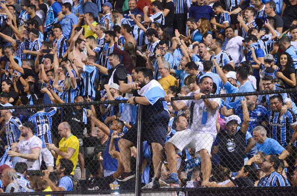 (Футбольный матч Кубка Бразилии по футболу. 13 апреля 2023 года. Натал, Риу-Гранди-ду-Норти, Бразилия: Озил против ABC (RN) valid для третьего этапа Copa do Brasil 2023, в Estadio Fuckeirao, в Натале, в ночь на четверг (13). Коврик