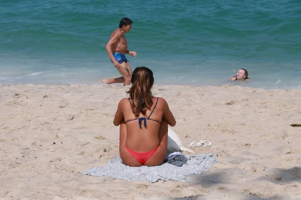 Bathers Vihar Arpoador Beach Rióban 2023 Április Rio Janeiro Brazília — Stock Fotó