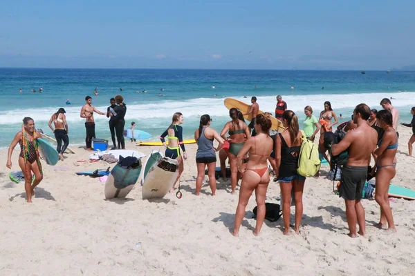 Купці Штурмують Пляж Арпоадора Ріо Квітня 2023 Року Ріо Жанейро — стокове фото