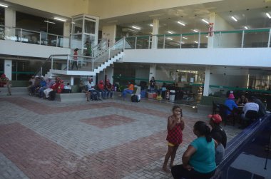 Natal 'daki Incra' da Lanless Kırsal İşçi Hareketi (MST) üyelerinin işgali. 17 Nisan 2023. Natal, Rio Grande do Norte, Brezilya: MST bir yürüyüş düzenledi ve Ulusal Kolonileşme Enstitüsü 'ne ait bir binayı işgal etti