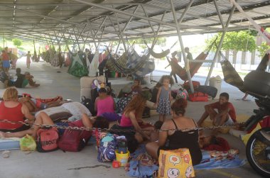 Natal 'daki Incra' da Lanless Kırsal İşçi Hareketi (MST) üyelerinin işgali. 17 Nisan 2023. Natal, Rio Grande do Norte, Brezilya: MST bir yürüyüş düzenledi ve Ulusal Kolonileşme Enstitüsü 'ne ait bir binayı işgal etti