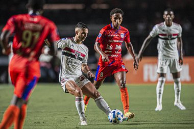 Sulamericana Kupası: Sao Paulo ve Puerto Cabello. 18 Nisan 2023, Sao Paulo, Brezilya: Sao Paulo ve Puerto Cabello arasındaki futbol maçı, Copa Sudamericana 2023 'ün ikinci aşaması için geçerli, Cicero Pompeu de Toledo Stadyumu' nda (Morumbi)