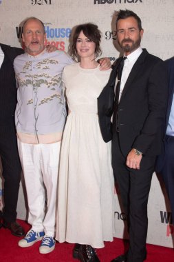HBO 'nun Beyaz Saray Tesisatçıları New York galası. 17 Nisan 2023, New York, New York, ABD: (L-R) Woody Harrelson, Lena Headey ve Justin Theroux 92. caddedeki HBO 'nun Beyaz Saray Plumbers New York Premiere' ine katıldı. 