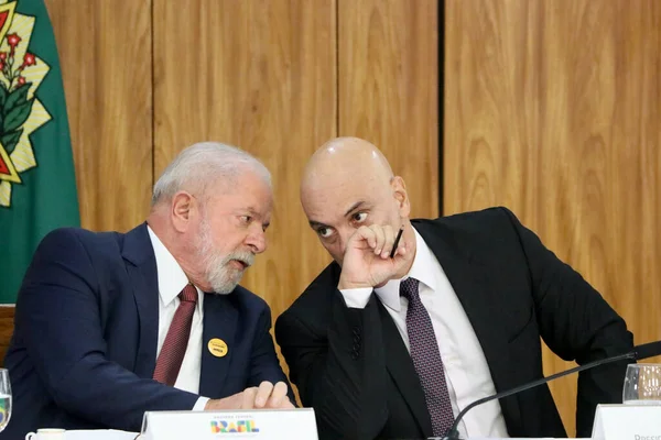 Brasiliens President Lula Träffar Guvernörer Borgmästare Och Kongressledamöter April 2023 — Stockfoto