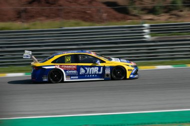 Sao Paulo 'da hisse senedi serisi. 22 Nisan 2023, Sao Paulo, Brezilya: Sao Paulo 'nun güney bölgesinde 22 Nisan Cumartesi günü Interlagos yarış pistinde Stock Car' ın ikinci aşaması için ücretsiz antrenman ve ön eleme. 