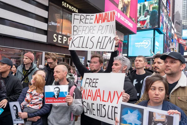 Русские Живущие Сша Протестуют Против Алексея Навального Таймс Сквер Апреля — стоковое фото