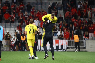 Brezilya Futbol Kupası: Athletico PR vs CRB. 25 Nisan 2023, Curitiba, Parana, Brezilya: Athletico Paranaense 'nin takımı CRB' ye karşı kazandıkları galibiyet ve sınıflandırmayı 3. aşama için geçerli penaltılarla kutluyor.