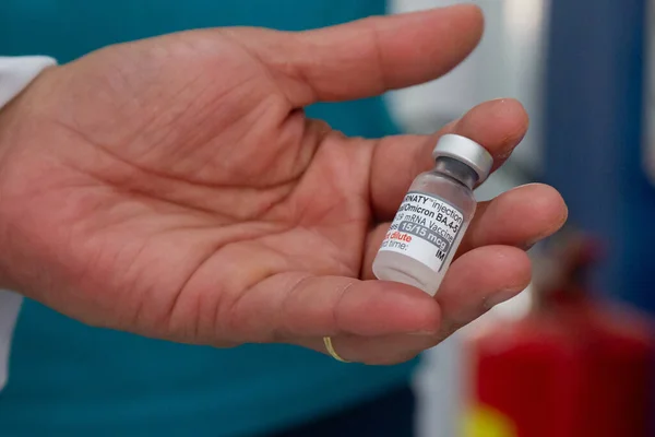 Rio Pfizer Bivalent Ile Covid Karşı Aşı Uygulamasının Genişletilmesi Nisan — Stok fotoğraf