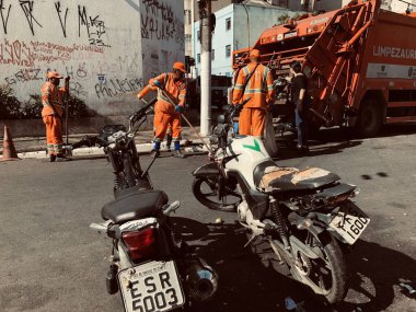 Sao Paulo 'daki Cracolandia sokaklarında temizlik operasyonu. 25 Nisan 2023. Sao Paulo, Brezilya: Rua Conselheiro Nebias ve Rua Guaianazes 'teki Sao Paulo' nun merkez bölgesinde belediye polisi Cracolandia 'yı temizledi