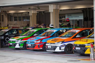 Nascar Brasil ve Shell HB20 Cup Sao Paulo 'da. 28 Nisan 2023, Sao Paulo, Brezilya: Nascar Brasil ve Shell HB20 Cup 'ın 28 Nisan Cuma günü Sao Paulo' daki Interlagos pistindeki ikinci aşaması için ücretsiz antrenman oturumlarının görüntülenmesi.