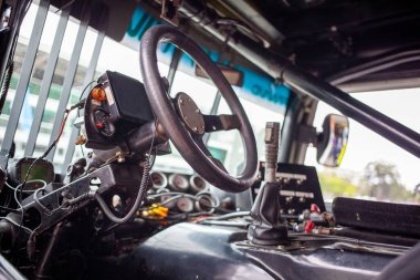 Sao Paulo 'da bir polis kamyonu. 28 Nisan 2023, Sao Paulo, Brezilya: Sao Paulo 'da 28 Nisan Cuma sabahı Interlagos pistinde Copa Truck' un ikinci aşaması için ücretsiz antrenman oturumlarının görüntüsü.