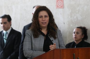 Planalto Sarayı 'nda seremoni ve Kamu Hizmetlerini Düzenleme Tasarısı. 28 Nisan 2023. Brasilia, Federal Bölge, Brezilya: Brezilya Cumhurbaşkanı Luiz Inacio Lula da Silva, tasarıyı onaylamak için düzenlenen bir etkinlikte (PL) 