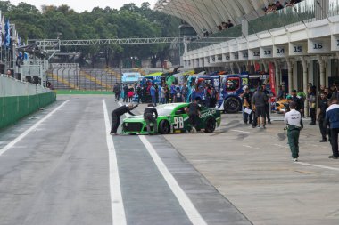 MC Gui, Sao Paulo 'daki Nascar Brasil Kupası' nda. 29 Nisan 2023, Sao Paulo, Brezilya: Nascar Brasil 'in 29 Nisan Cumartesi sabahı Sao Paulo' daki Interlagos pistindeki ikinci etabı için antrenman oturumlarına ve yarışa hak kazananlara bakmak.