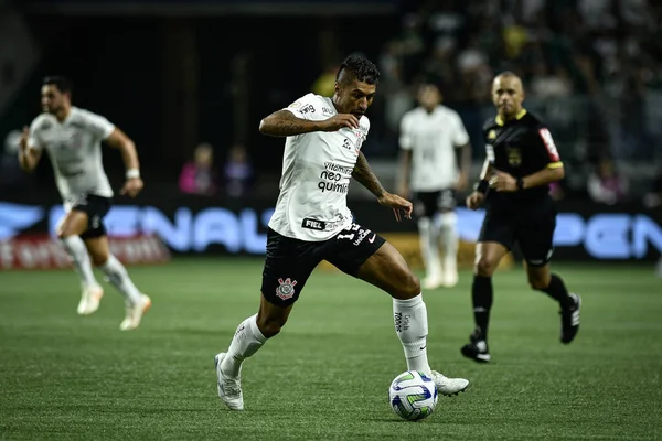 2023 Brezilya Futbol Şampiyonası Palmeiras Corinthians 'a karşı. 29 Nisan 2023, Sao Paulo, Brezilya: Palmeiras ve Corinthians arasındaki futbol maçı, 2023 Brezilya Futbol Şampiyonası 'nın 3. turu için geçerli, Sao P' deki Allianz Parque 'da düzenlendi.