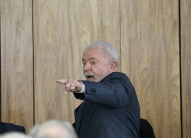(Amazon Biyoticaret Merkezi 'ni (CBA) yönetecek kararnameyi imzalama töreni. 3 Mayıs 2023. Brasilia, Federal Bölge, Brezilya: Cumhuriyet Başkanı Luiz Inacio Lula da Silva, Başkan Yardımcısı Geraldo Alckmin 