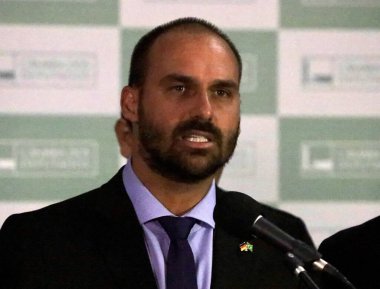 Milletvekilleri Lula 'nın görevden alınması üzerine tartışıyorlar. 3 Mayıs 2023, Brasilia, Federal Bölge, Brezilya: Milletvekilleri Brezilya cumhurbaşkanı Luiz Inacio Lula da Silva aleyhindeki 4. suçlama talebini Brasilia Milletvekilleri Meclisi 'nde tartıştılar
