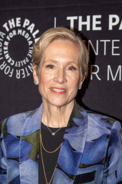 Shonda Rhimes, Kraliçe Charlotte 'u Kutluyor: Bir Bridgerton Hikayesi. 4 Mayıs 2023, New York, New York, ABD: Betsy Beers, Kraliçe Charlotte 'un 4 Mayıs 2023' te Paley Müzesi 'ndeki bir Bridgerton Hikayesi kutlamalarına katıldı.