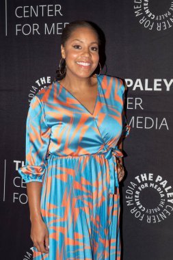 Shonda Rhimes, Kraliçe Charlotte 'u Kutluyor: Bir Bridgerton Hikayesi. 4 Mayıs 2023, New York, New York, ABD: Sheinelle Jones, Kraliçe Charlotte 'un 4 Mayıs 2023' te Paley Müzesi 'ndeki bir Bridgerton Hikayesi kutlamalarına katıldı.  