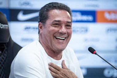 Yeni Koç Vanderlei Lüksemburg Basın Konferansı. 5 Mayıs 2023, Sao Paulo, Brezilya: Sao Paulo 'nun doğu bölgesindeki CT Joaquim Grava' da yeni antrenör Vanderlei Luxemburgo 'nun basın toplantısı.