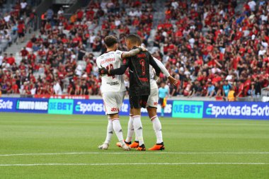 (Brezilya Futbol Şampiyonası: Athletico PR Flamengo 'ya karşı. 7 Mayıs 2023, Curitiba, Parana, Brezilya: Athletico PR ve Flamengo arasındaki futbol maçı 2023 Brezilya Futbol Şampiyonası 'nın dördüncü turu için geçerli, Pazar günü Arena da Baixada' da