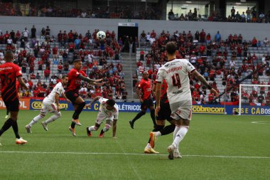 (Brezilya Futbol Şampiyonası: Athletico PR Flamengo 'ya karşı. 7 Mayıs 2023, Curitiba, Parana, Brezilya: Athletico PR ve Flamengo arasındaki futbol maçı 2023 Brezilya Futbol Şampiyonası 'nın dördüncü turu için geçerli, Pazar günü Arena da Baixada' da