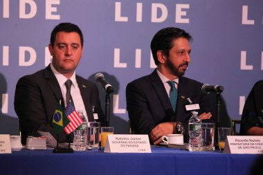 LIDE BRAZİL BÜYÜK BÖLGESİ. 09 Mayıs 2023, Brezilya: Brezilya Milletvekilleri Meclisi Başkanı Arthur Lira, senatörler, valiler ve federal milletvekillerinden oluşan bir heyetle Brezilya için fırsatları tartışıyor.