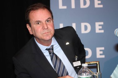 LIDE BRAZİL BÜYÜK BÖLGESİ. 09 Mayıs 2023, Brezilya: Brezilya Milletvekilleri Meclisi Başkanı Arthur Lira, senatörler, valiler ve federal milletvekillerinden oluşan bir heyetle Brezilya için fırsatları tartışıyor.