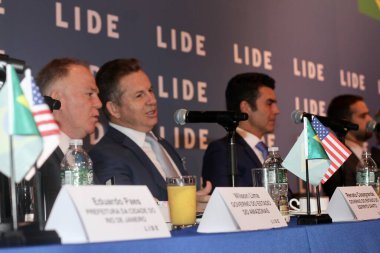 LIDE BRAZİL BÜYÜK BÖLGESİ. 09 Mayıs 2023, Brezilya: Brezilya Milletvekilleri Meclisi Başkanı Arthur Lira, senatörler, valiler ve federal milletvekillerinden oluşan bir heyetle Brezilya için fırsatları tartışıyor.