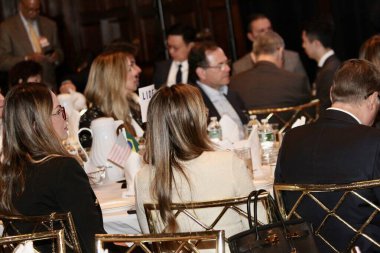 LIDE BRAZİL BÜYÜK BÖLGESİ. 09 Mayıs 2023, Brezilya: Brezilya Milletvekilleri Meclisi Başkanı Arthur Lira, senatörler, valiler ve federal milletvekillerinden oluşan bir heyetle Brezilya için fırsatları tartışıyor.