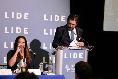 LIDE BRAZİL BÜYÜK BÖLGESİ. 09 Mayıs 2023, Brezilya: Brezilya Milletvekilleri Meclisi Başkanı Arthur Lira, senatörler, valiler ve federal milletvekillerinden oluşan bir heyetle Brezilya için fırsatları tartışıyor.