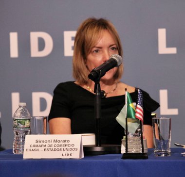 LIDE BRAZİL BÜYÜK BÖLGESİ. 09 Mayıs 2023, Brezilya: Brezilya Milletvekilleri Meclisi Başkanı Arthur Lira, senatörler, valiler ve federal milletvekillerinden oluşan bir heyetle Brezilya için fırsatları tartışıyor.