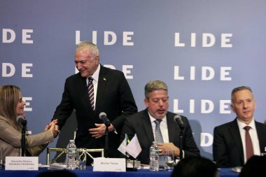 LIDE BRAZİL BÜYÜK BÖLGESİ. 09 Mayıs 2023, Brezilya: Brezilya Milletvekilleri Meclisi Başkanı Arthur Lira, senatörler, valiler ve federal milletvekillerinden oluşan bir heyetle Brezilya için fırsatları tartışıyor.