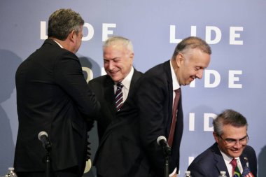 LIDE BRAZİL BÜYÜK BÖLGESİ. 09 Mayıs 2023, Brezilya: Brezilya Milletvekilleri Meclisi Başkanı Arthur Lira, senatörler, valiler ve federal milletvekillerinden oluşan bir heyetle Brezilya için fırsatları tartışıyor.