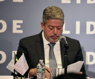 (YENİ) LIDE BRAZİL YARDIM New York 'ta. 09 Mayıs 2023, New York, Brezilya: Brezilya Milletvekilleri Meclisi Başkanı Arthur Lira, senatörler, valiler, federal vekiller ve 2 kişiden oluşan bir heyetle Brezilya için fırsatları tartışıyor.