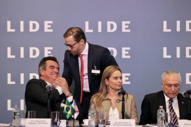LIDE BRAZİL BÜYÜK BÖLGESİ. 09 Mayıs 2023, Brezilya: Brezilya Milletvekilleri Meclisi Başkanı Arthur Lira, senatörler, valiler ve federal milletvekillerinden oluşan bir heyetle Brezilya için fırsatları tartışıyor.