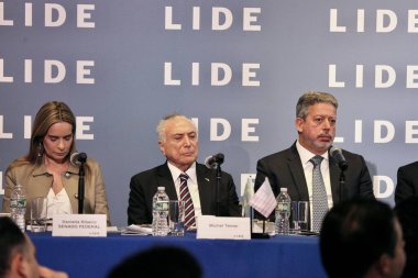 LIDE BRAZİL BÜYÜK BÖLGESİ. 09 Mayıs 2023, Brezilya: Brezilya Milletvekilleri Meclisi Başkanı Arthur Lira, senatörler, valiler ve federal milletvekillerinden oluşan bir heyetle Brezilya için fırsatları tartışıyor.