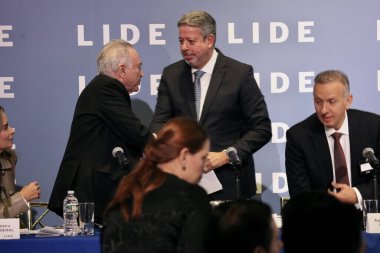 LIDE BRAZİL BÜYÜK BÖLGESİ. 09 Mayıs 2023, Brezilya: Brezilya Milletvekilleri Meclisi Başkanı Arthur Lira, senatörler, valiler ve federal milletvekillerinden oluşan bir heyetle Brezilya için fırsatları tartışıyor.