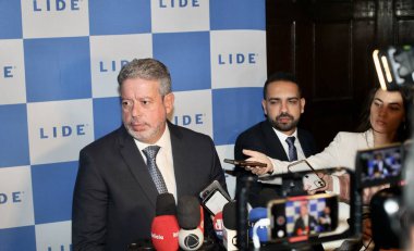 (YENİ) LIDE BRAZİL YARDIM New York 'ta. 09 Mayıs 2023, New York, Brezilya: Brezilya Milletvekilleri Meclisi Başkanı Arthur Lira, senatörler, valiler, federal vekiller ve 2 kişiden oluşan bir heyetle Brezilya için fırsatları tartışıyor.