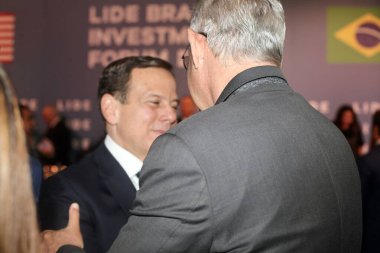 LIDE BRAZİL BÜYÜK BÖLGESİ. 09 Mayıs 2023, Brezilya: Brezilya Milletvekilleri Meclisi Başkanı Arthur Lira, senatörler, valiler ve federal milletvekillerinden oluşan bir heyetle Brezilya için fırsatları tartışıyor.