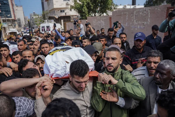 Palestijnen Gaza Rouwen Nemen Afscheid Van Lichamen Van Martelaren Gazastrook — Stockfoto